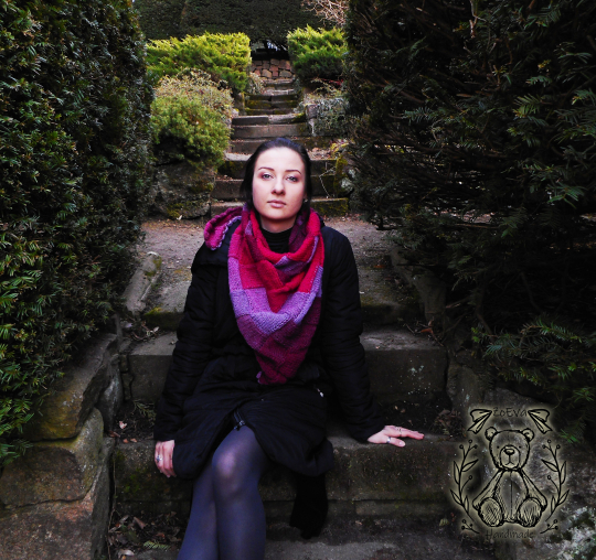 .:Wildberry Shawl:.