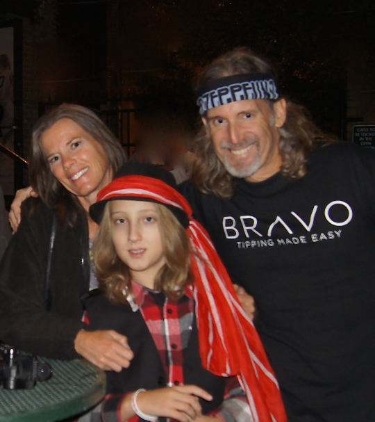 "Zippy Riffs" 12 year old guitarist with mom & dad at Alice Cooper's "Proof is in the Pudding" finals - Nov 2016